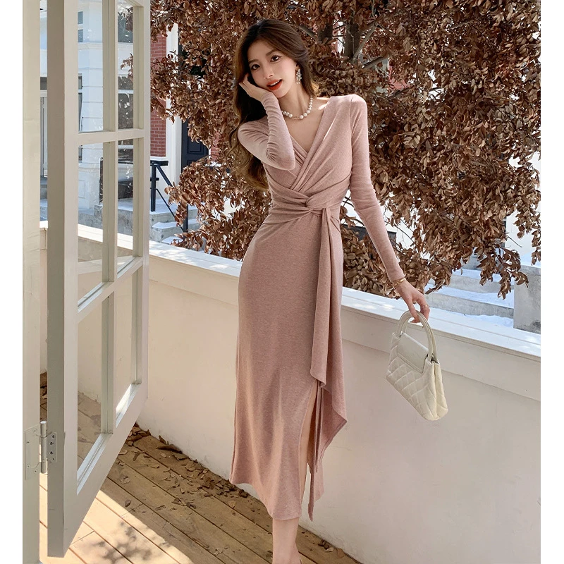 秋冬v领纽结连衣裙女气质绑带长袖收腰长裙洋气时尚衣服女显瘦