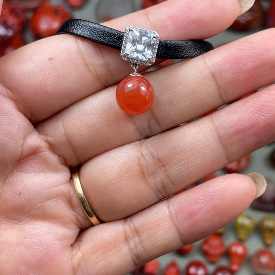 南红玛瑙未镶嵌颈饰