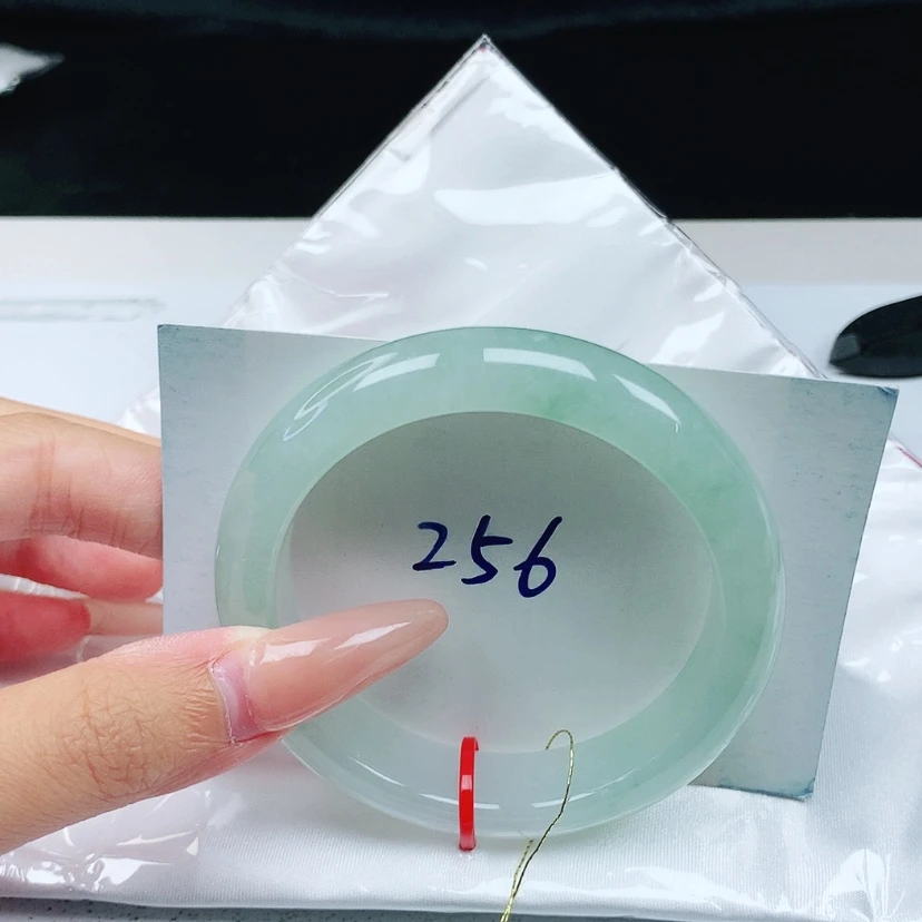 【闪购商品】翡翠手镯未镶嵌54.5圈