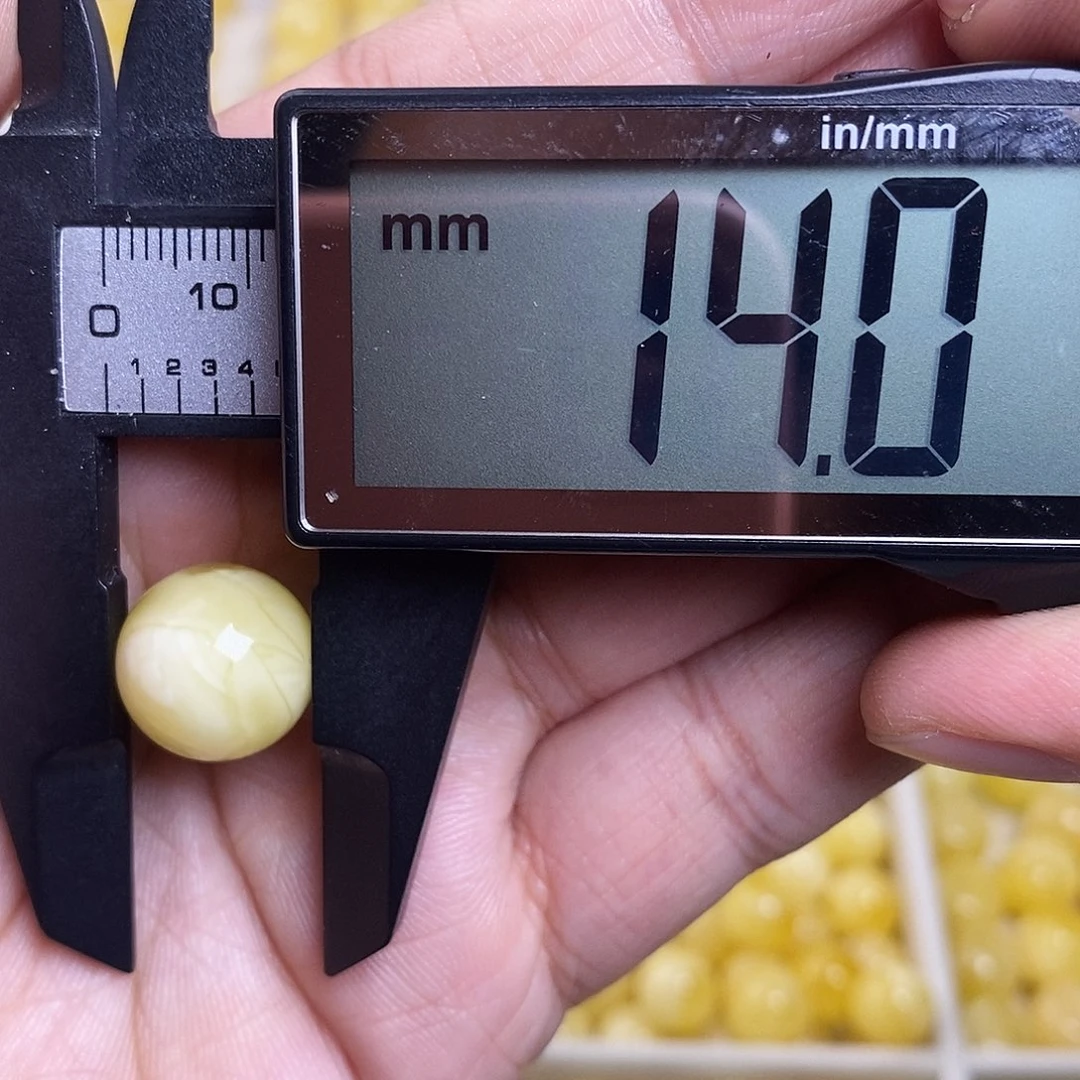 裸石琥珀未镶嵌k*蜜蜡圆珠