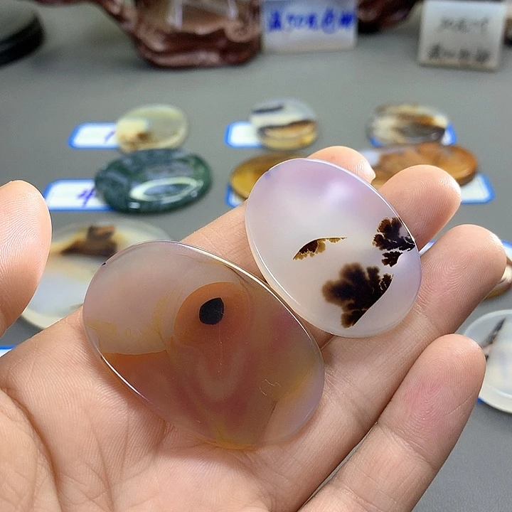 未镶嵌颈饰玛瑙/玉髓王*顺