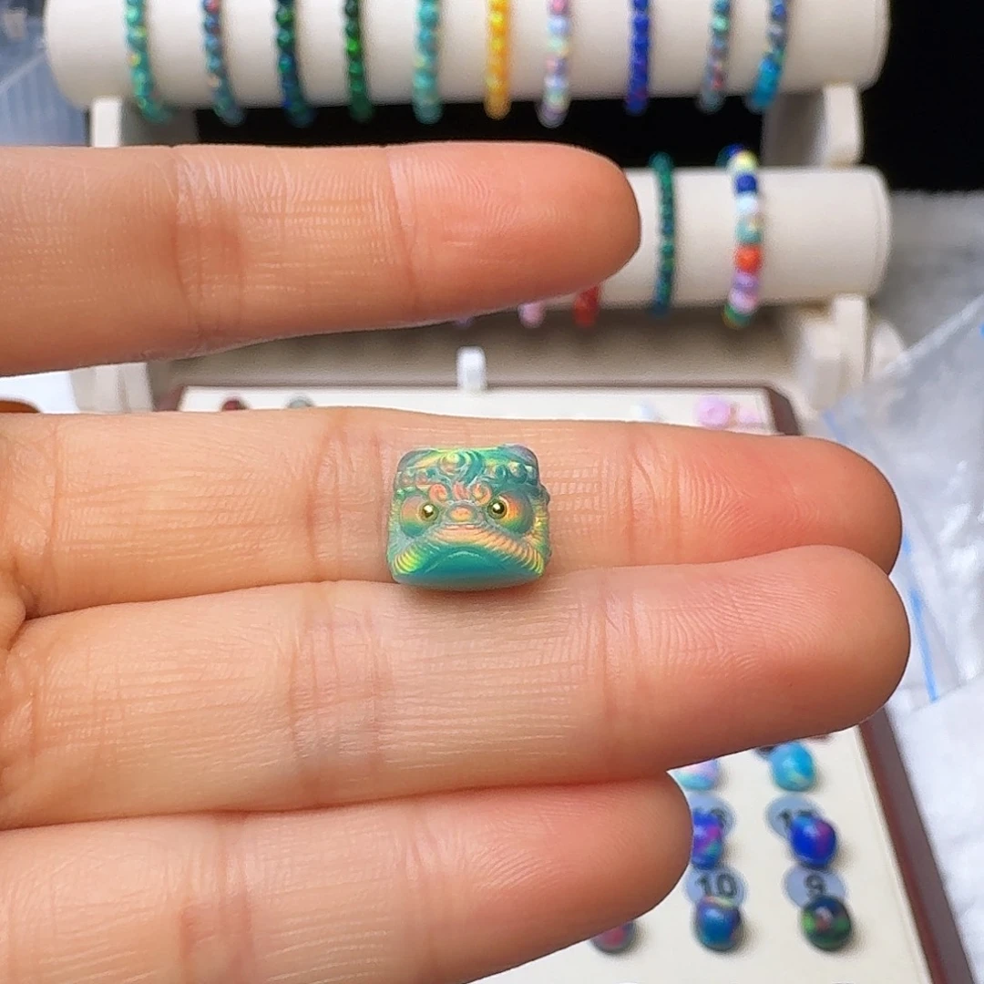 树脂制品人造欧泊卡11醒狮薄荷绿单颗（三通孔）