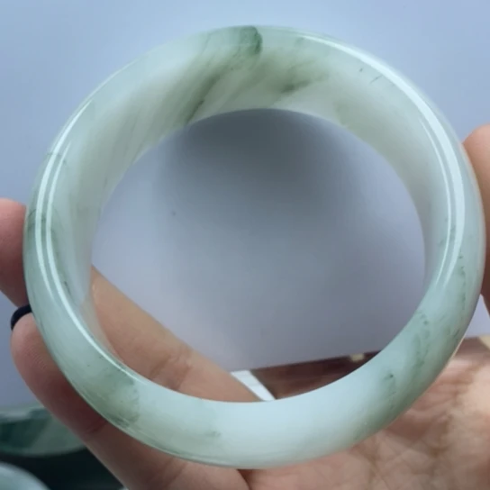 石英质玉（金丝玉）未镶嵌手镯