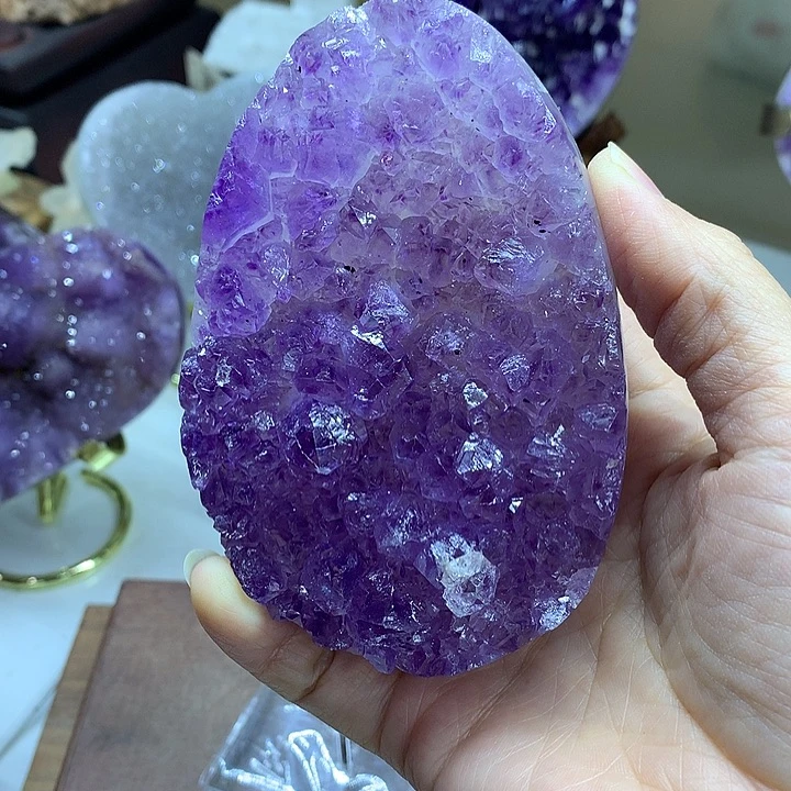 紫晶未镶嵌大型摆件（非配饰）