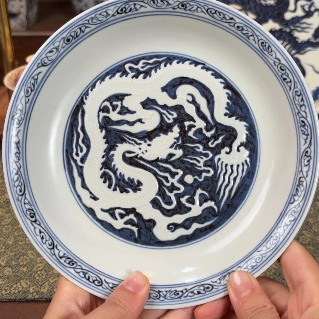 雕刻龙壶承博陵造物
