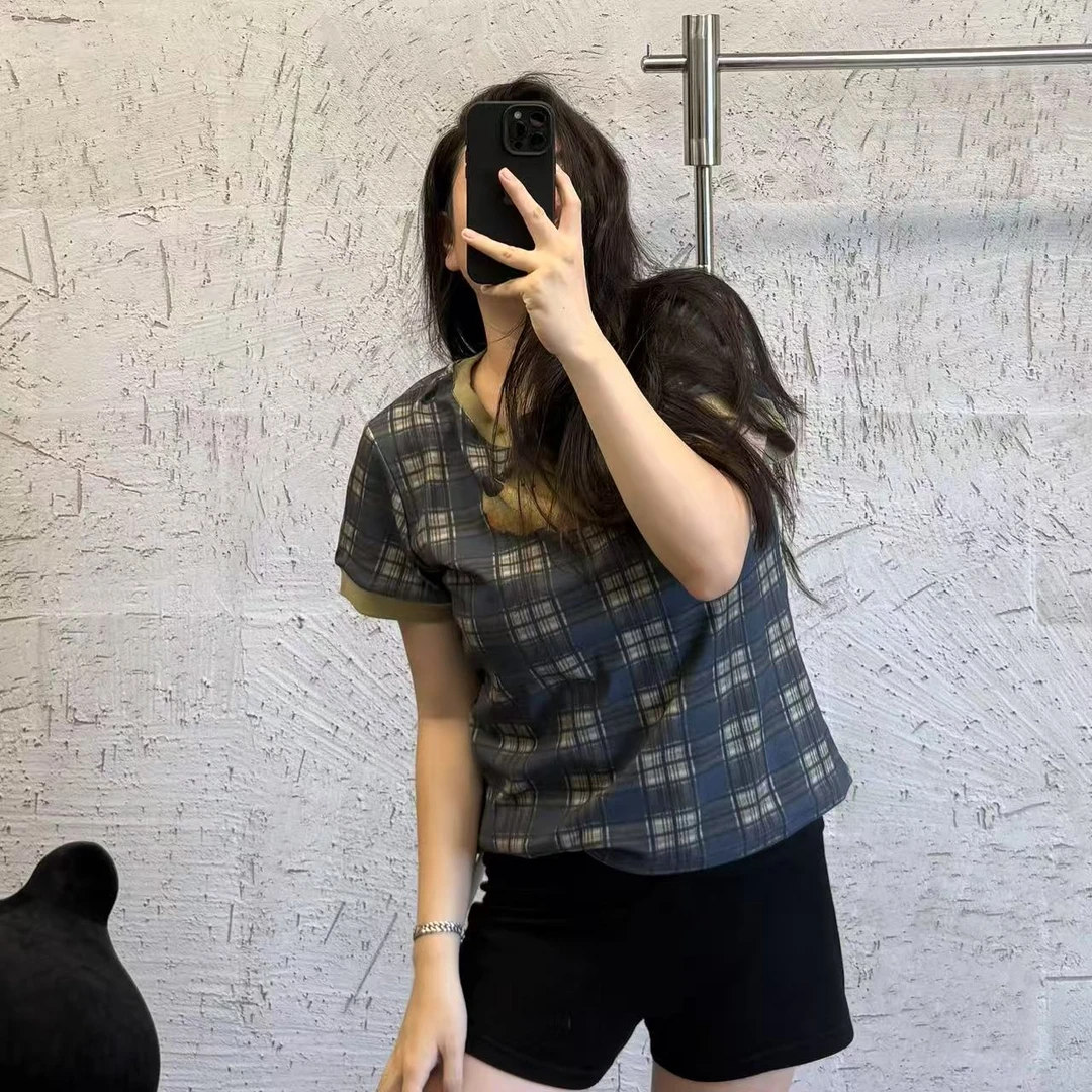 《大韩韩推荐》格子小狗短袖大码女装夏季显瘦修身百搭舒适印花T恤