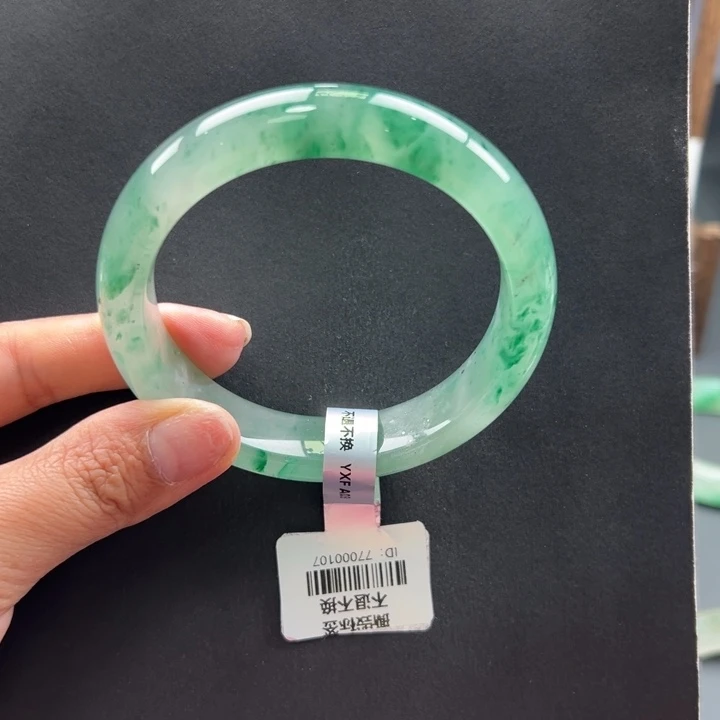 天***云石英质玉未镶嵌手镯62