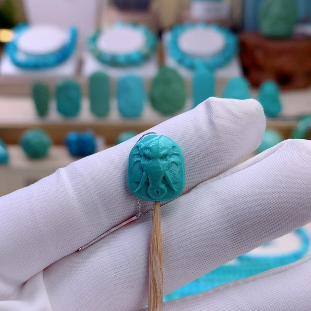 绿松石未镶嵌挂件