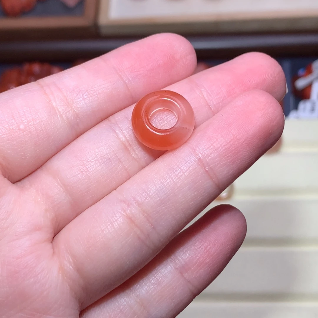 南红玛瑙未镶嵌珠宝半成品冰飘跑环