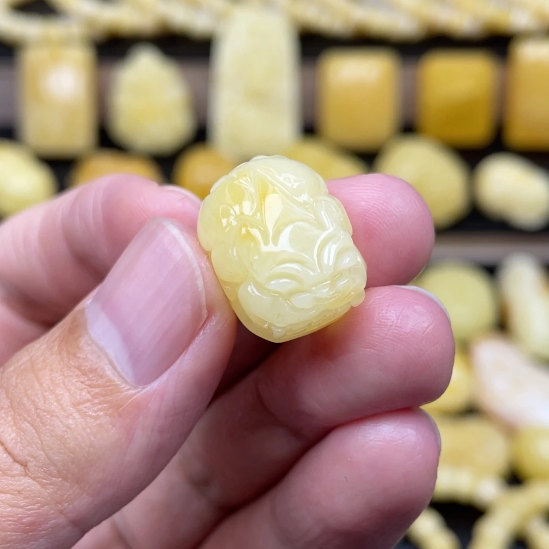 琥珀未镶嵌裸石琥珀蜜蜡