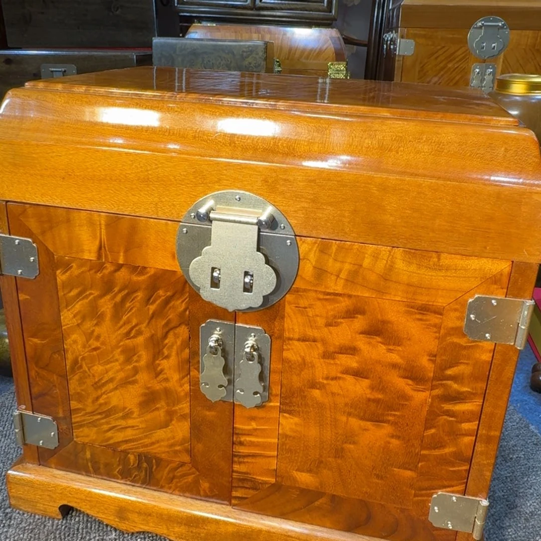 乌木类成套家具幸****人