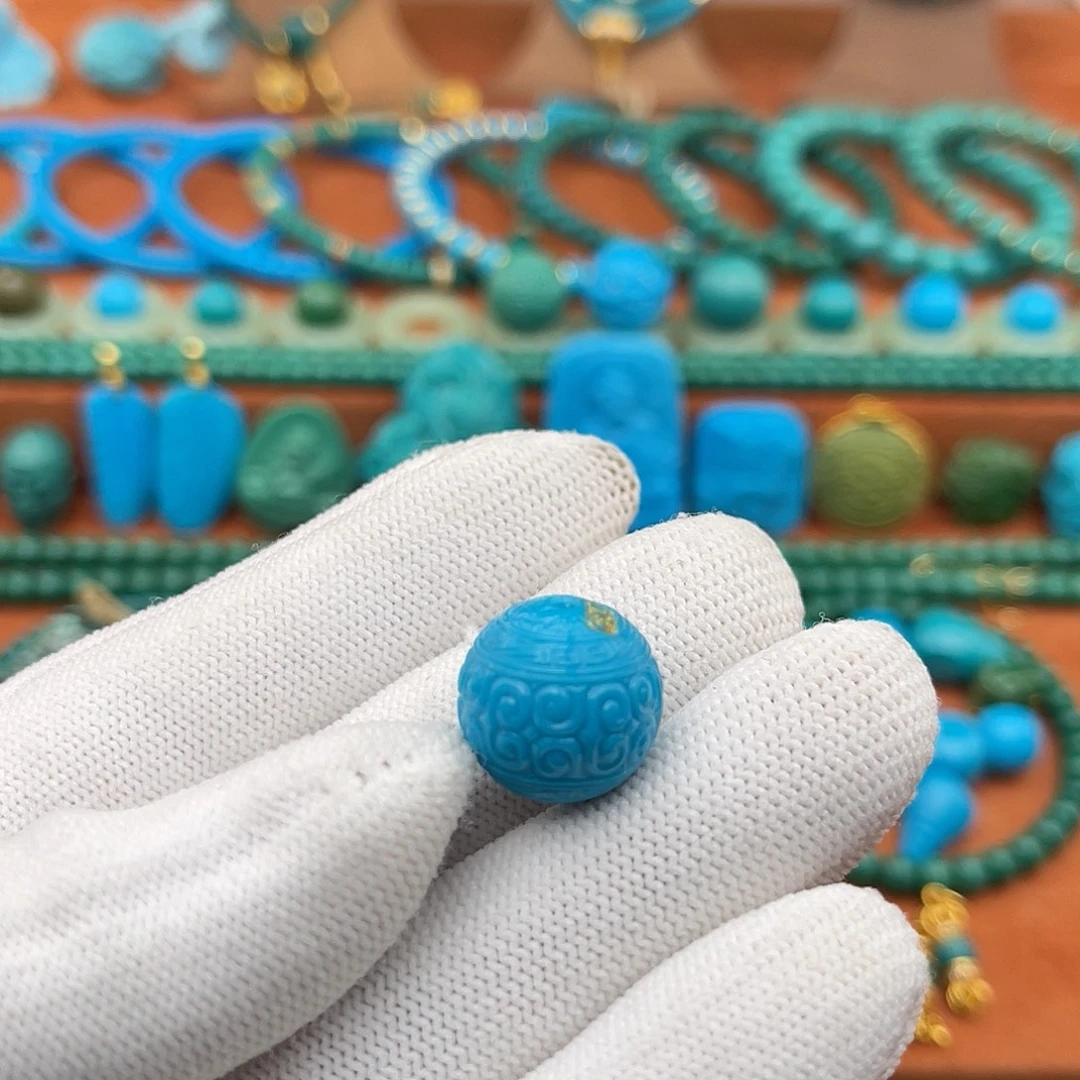 绿松石未镶嵌珠宝奇石