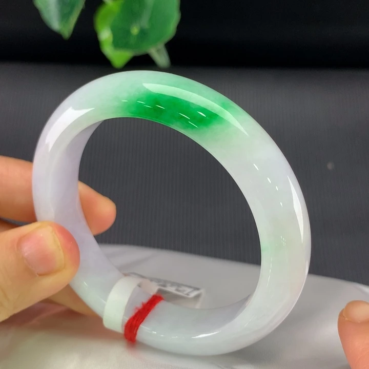 翡翠手镯未镶嵌正圈53