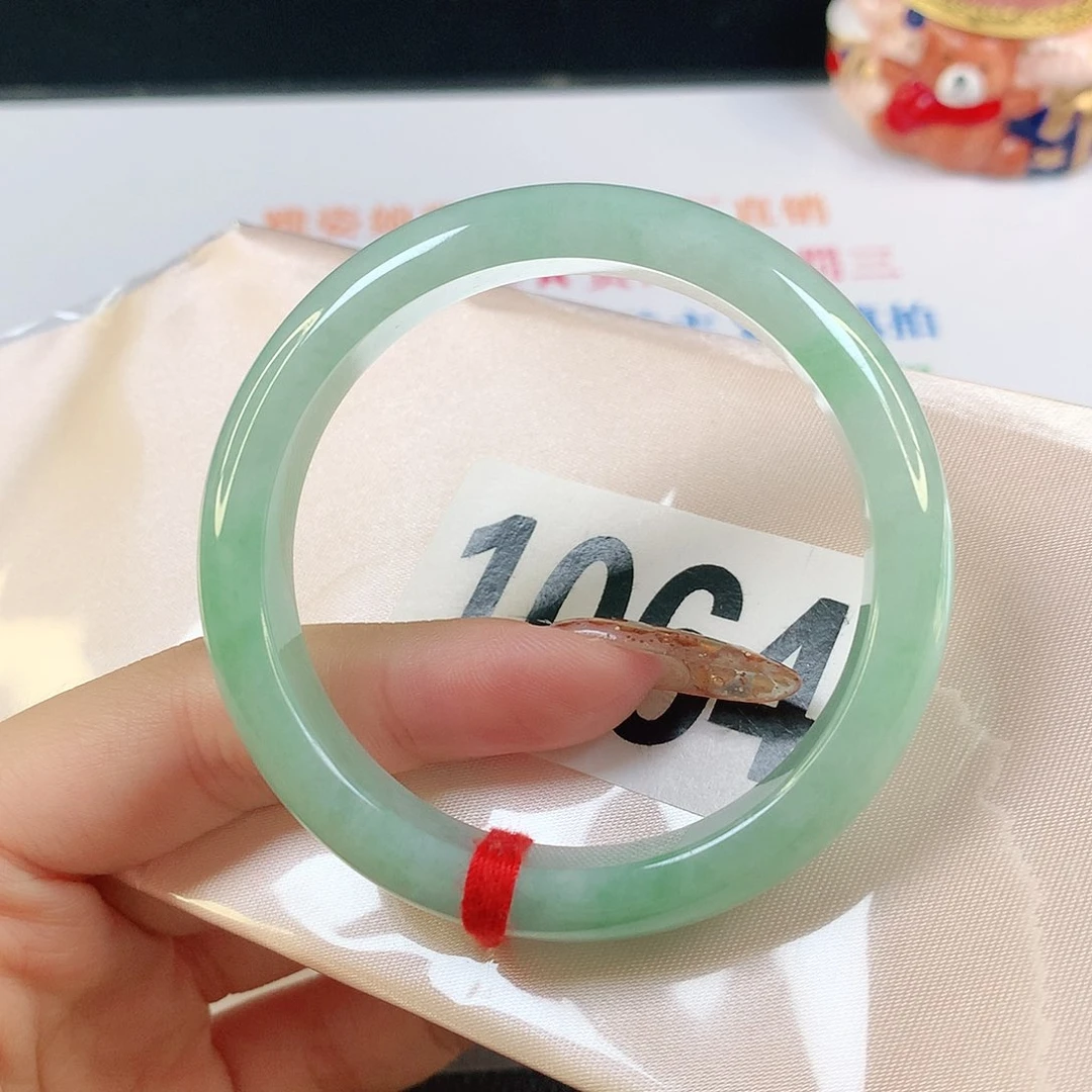 翡翠手镯未镶嵌翡翠手镯1064