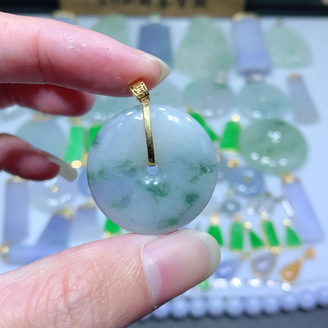 翡翠吊坠(不含链)18K金镶嵌