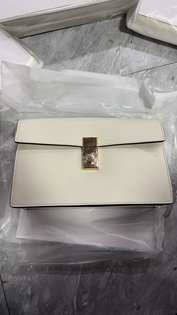 7038白色【清货有瑕】时尚轻奢百搭气质女包