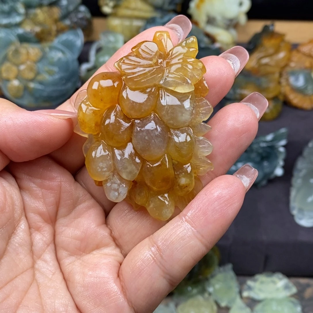 蛇纹石玉颈饰未镶嵌A**奶