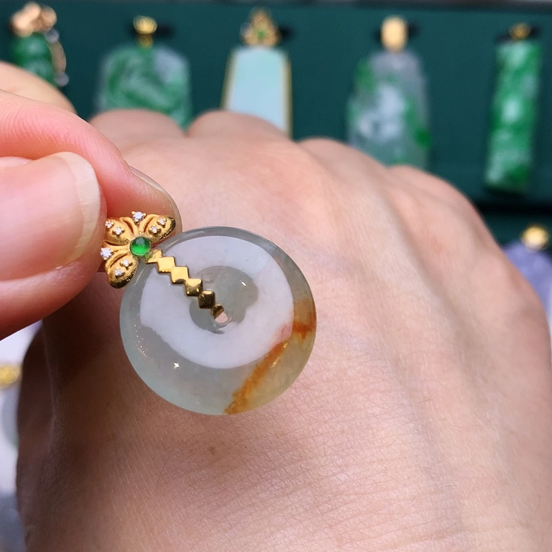 翡翠18K金镶嵌颈饰卡20