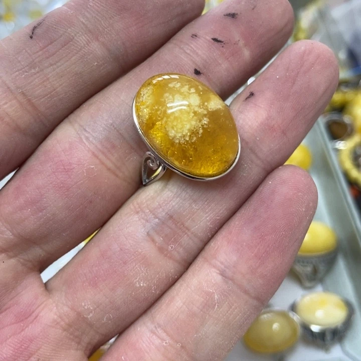 银S925镶嵌蜜蜡裸石戒指