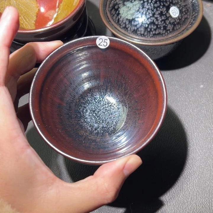 茶盏好想和她谈心聊天的