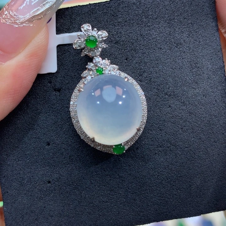 18K金镶嵌手链翡翠翡翠