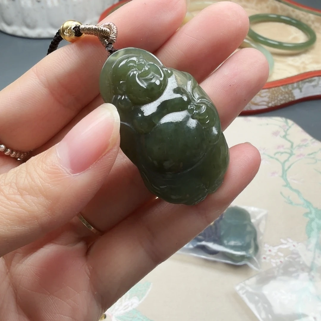 和田玉未镶嵌颈饰3