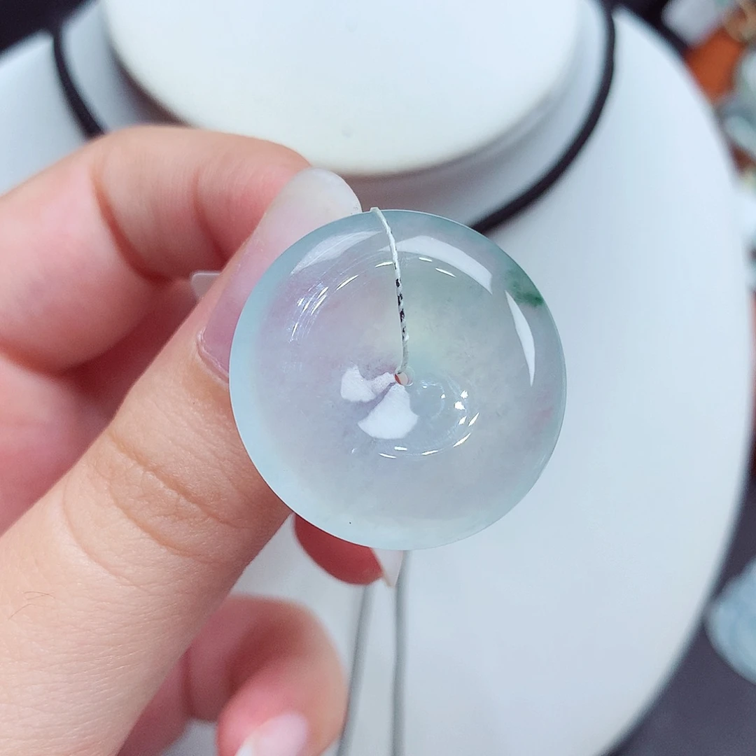 翡翠未镶嵌颈饰翡翠92，26.5/6.2