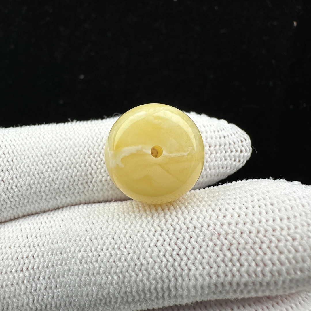 Y5228天然原矿蜜蜡 鸡油黄飘花墩子 15.6*9.7mm抖音基地质检发货