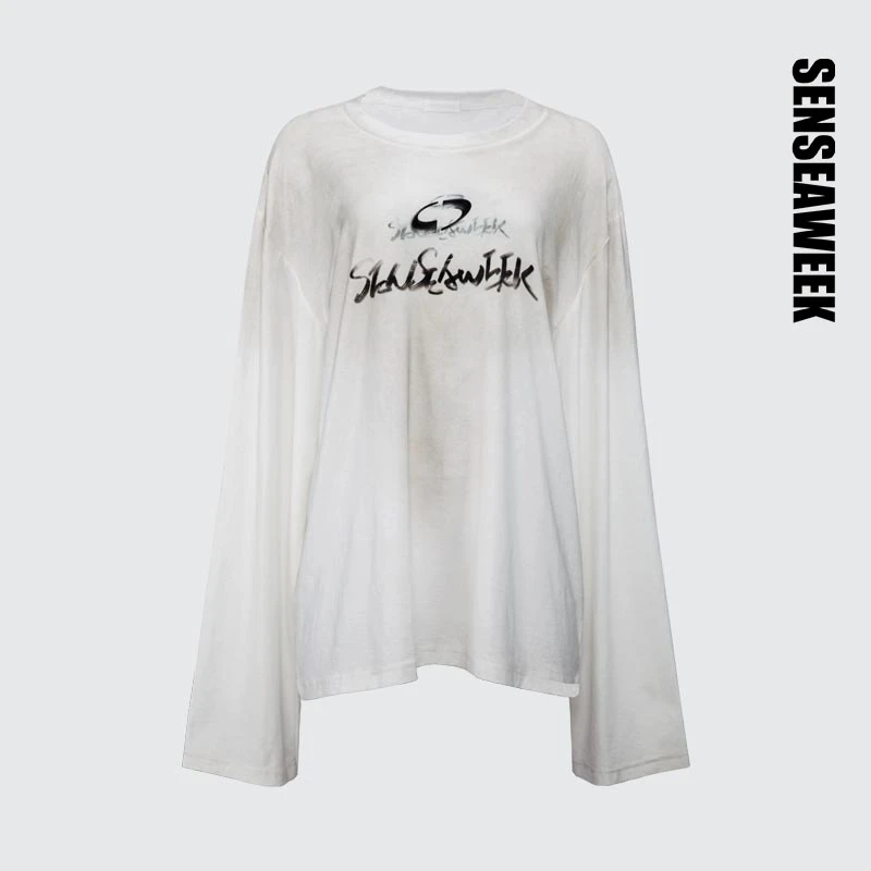 SENSEAWEEK【于文文/邓佳鑫同款】喷脏水洗做旧循环图标内搭打底衫