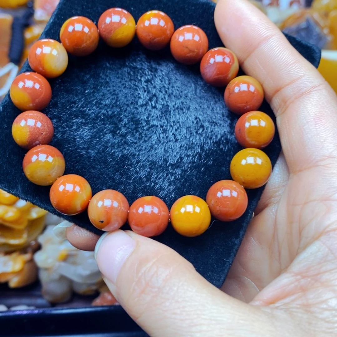 未镶嵌石英质玉（黄龙玉）颈饰