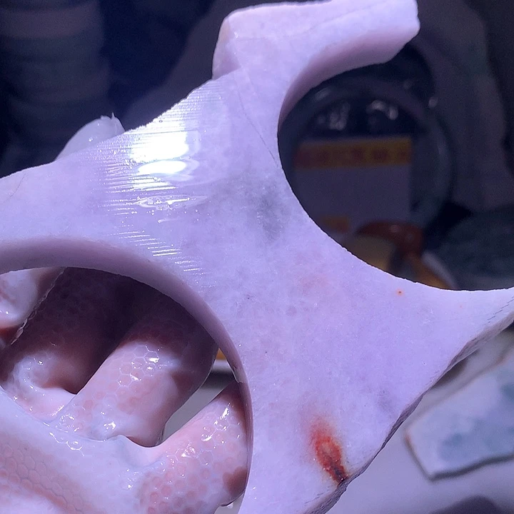 翡翠未镶嵌颈饰边角料