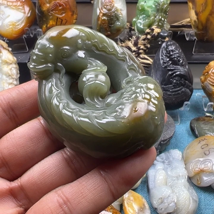 和田玉未镶嵌挂件