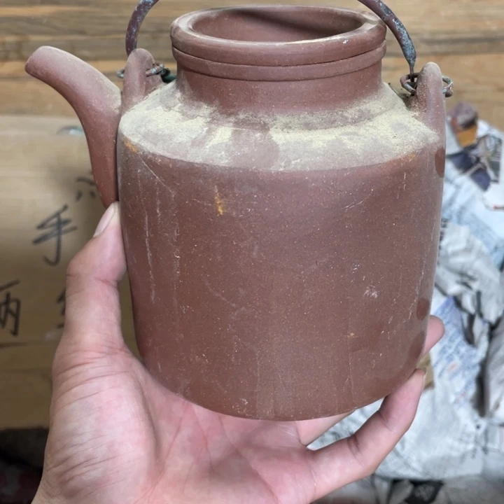 茶壶紫砂老厂紫砂壶一件。