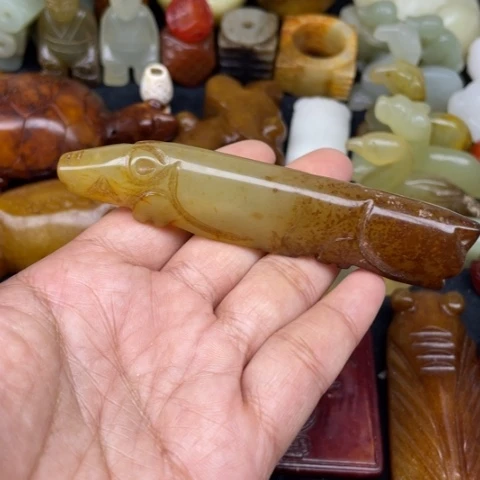 蛇纹石玉未镶嵌颈饰66