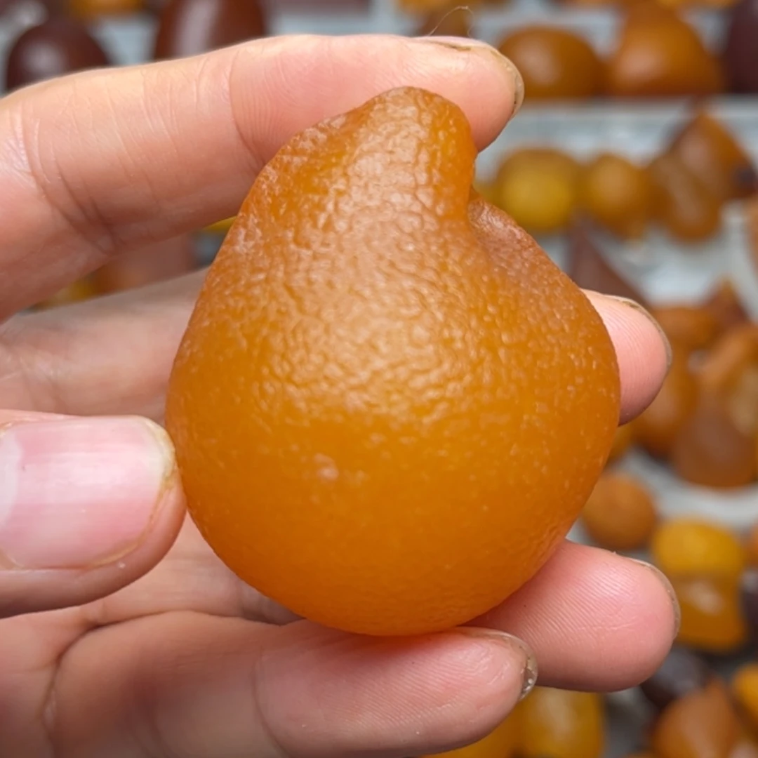 未镶嵌琥珀裸石天然蜜蜡吊坠