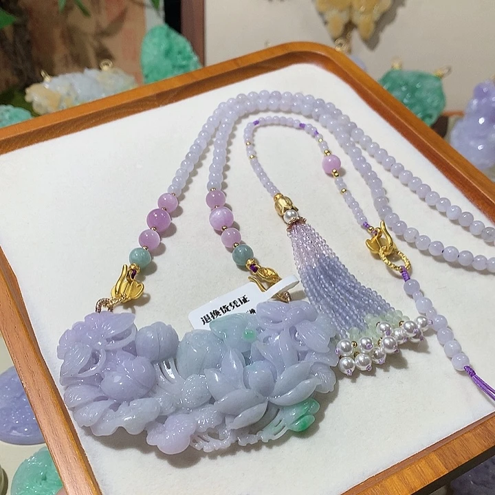 翡翠未镶嵌颈饰翡翠吊坠