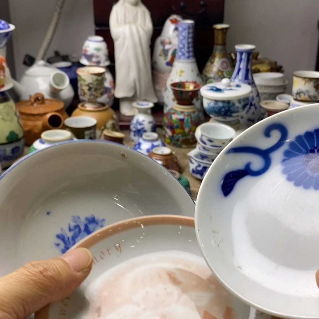 瓷片在额前上侧各设四孔