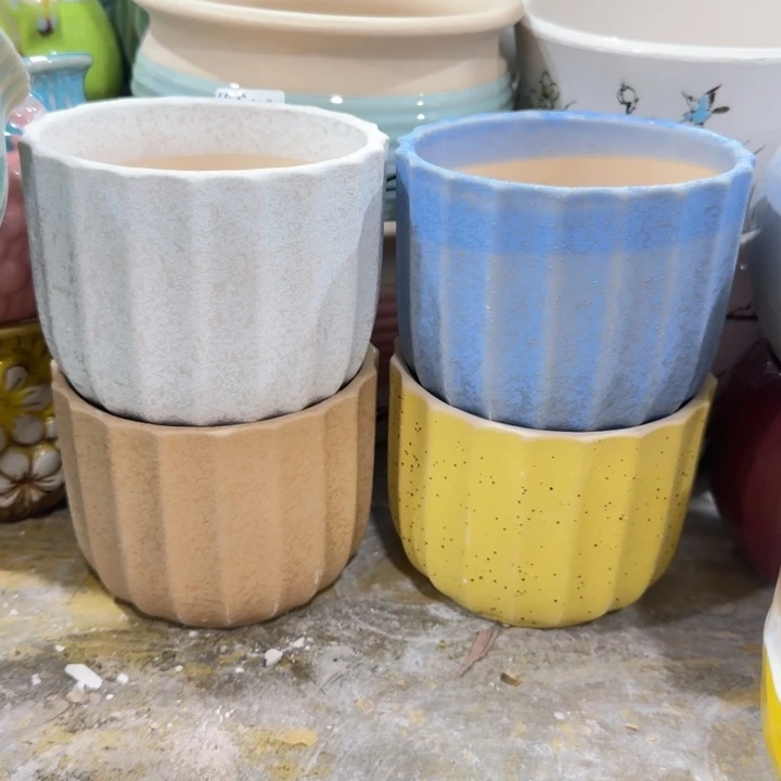 凑9块包邮，有孔，不清楚问客服