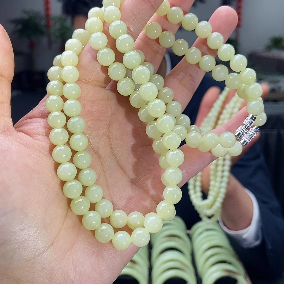 和田玉颜色多样性发拍一发一未镶嵌