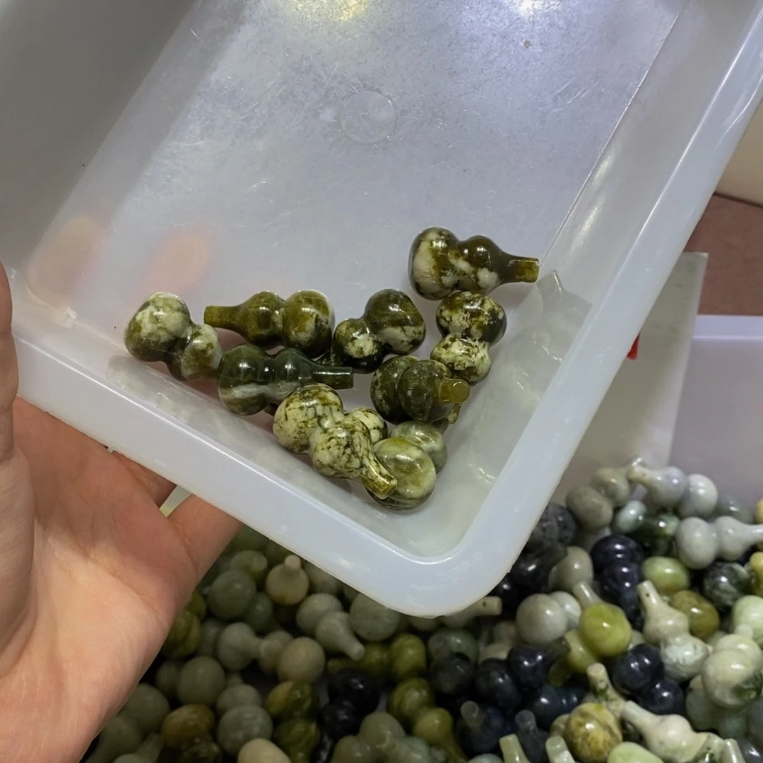 蛇纹石玉未镶嵌颈饰21