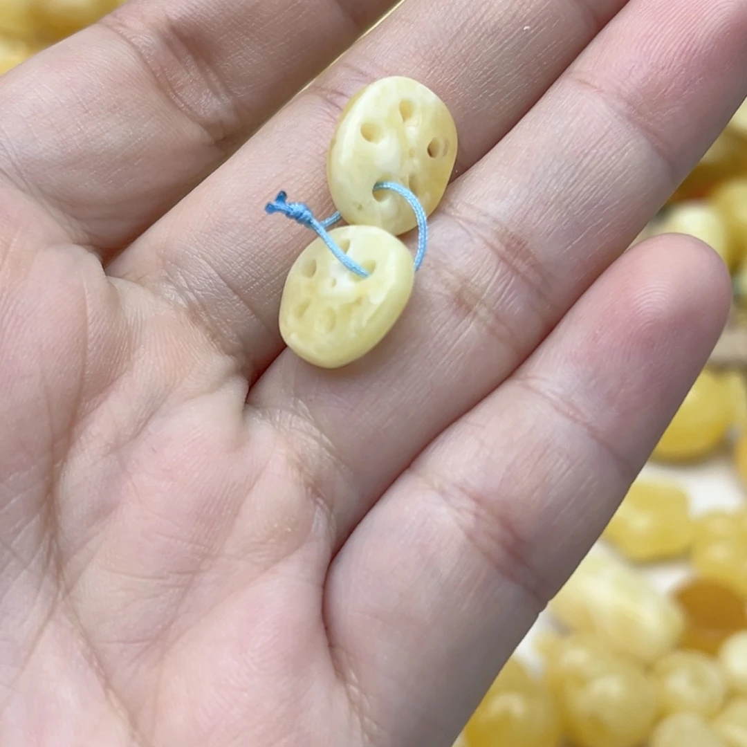 蜜蜡未镶嵌裸石天然