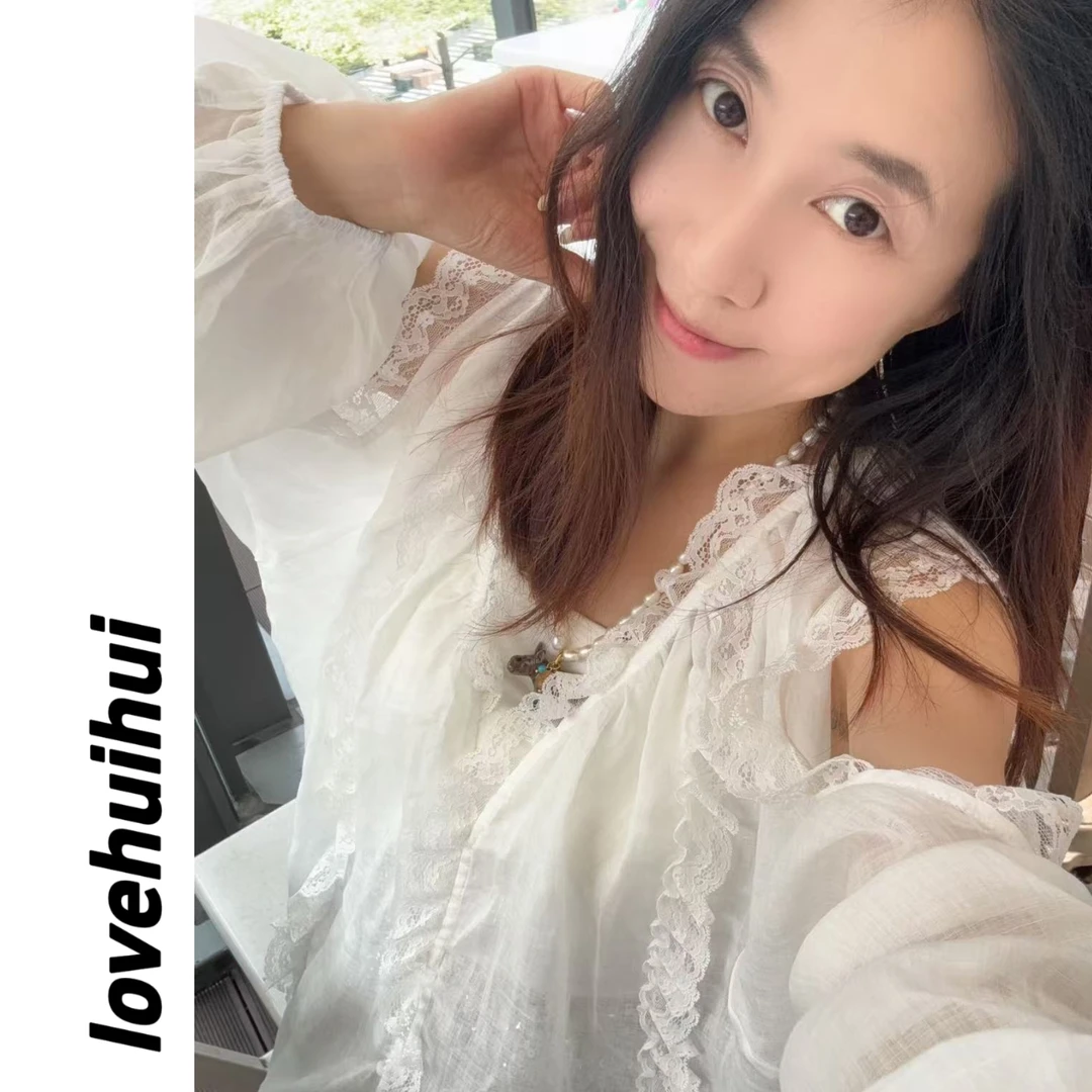 lovehuihui《珍妮的旅途》苎麻漏肩设计款上衣