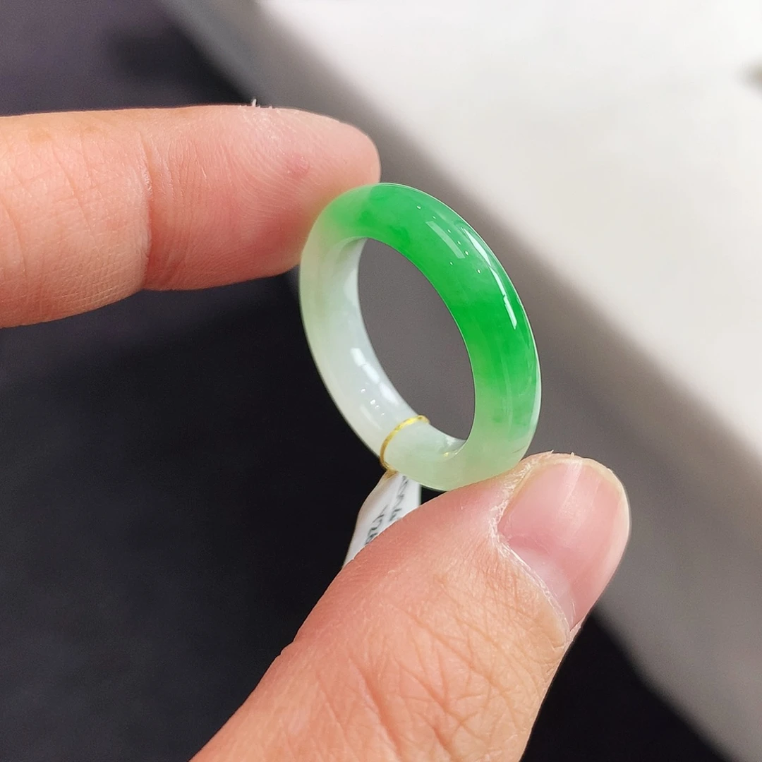 翡翠未镶嵌戒指17号