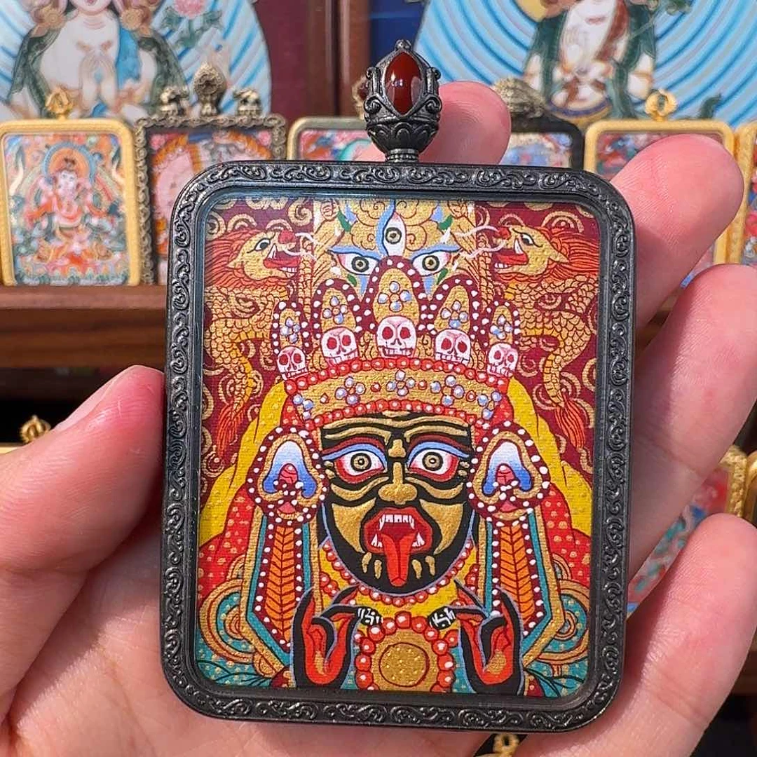 吊坠Q****?扎基纯手绘热卡