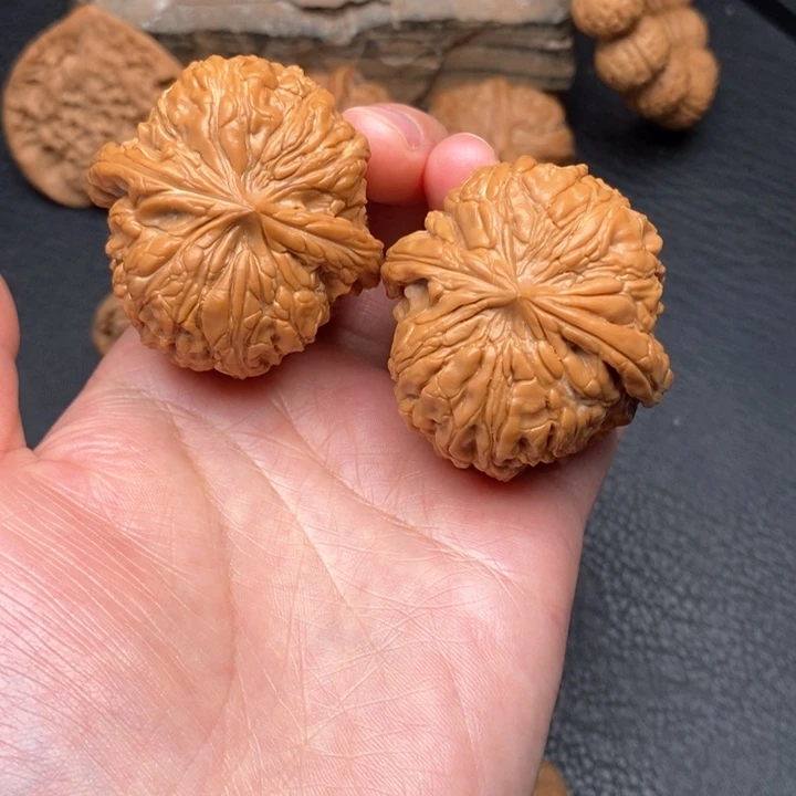 桃核把件全品42门墩