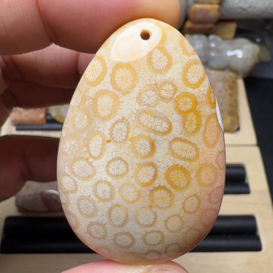 硅化玉未镶嵌纯天然色有机玉石保真色