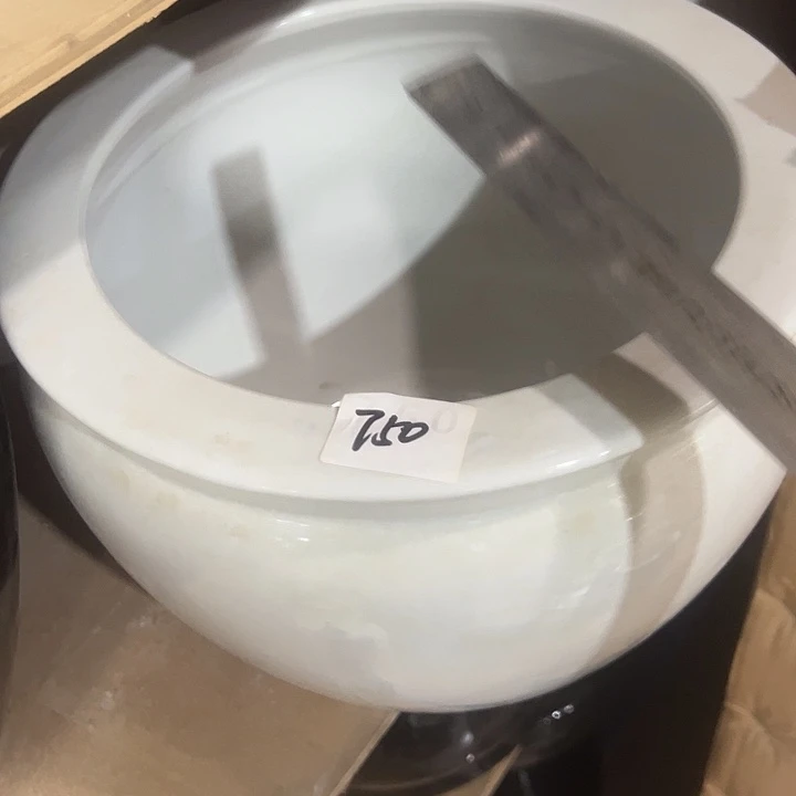 瓷片瑕。。。。。。。。。。。。。。