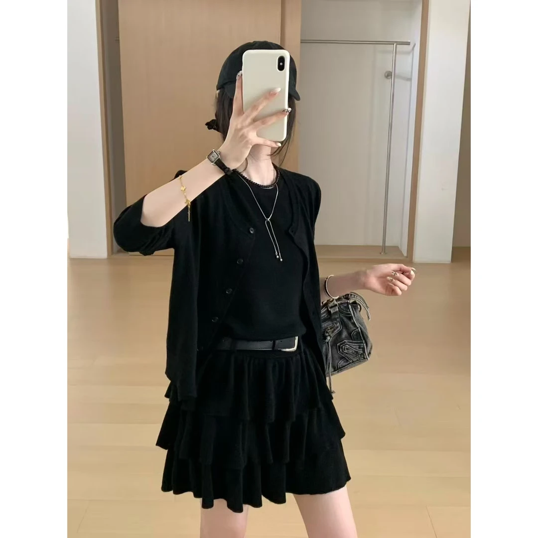 时尚孕妇春秋新款针织开衫背心连衣裙两件套女2025秋季爆款套装