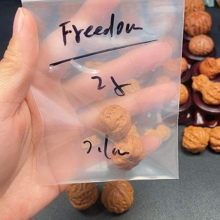 吊坠文玩核桃小金豆