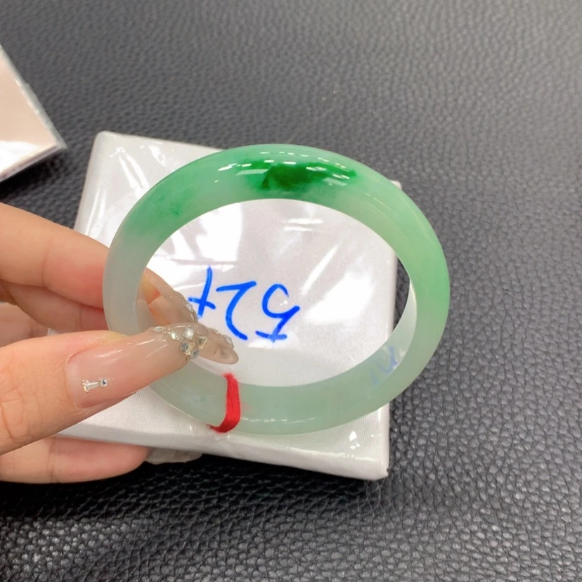 【闪购商品】翡翠手镯未镶嵌翡翠